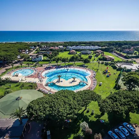 Mit Veranda In Montalto Marina